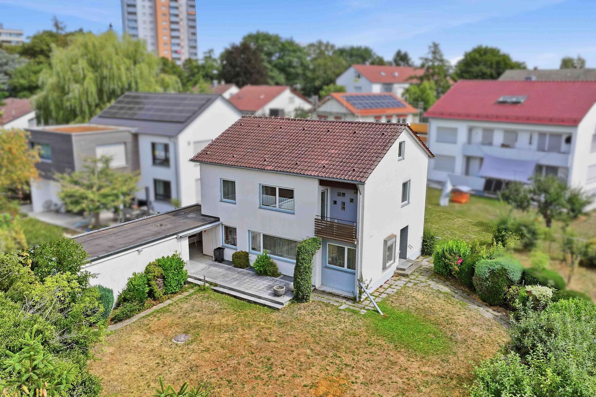 Familienglück! Großzügiges Einfamilienhaus mit weitläufigem Garten in ruhiger Lage